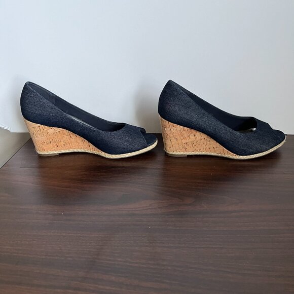 Kelly & Katie Cork Wedge Peep-toe Pumps in Dk Blue Denim Size 8.5 - Picture 3 of 9